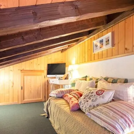 In/out 3 Bedrooms, Fireplace & Balcony W. View * Ollon