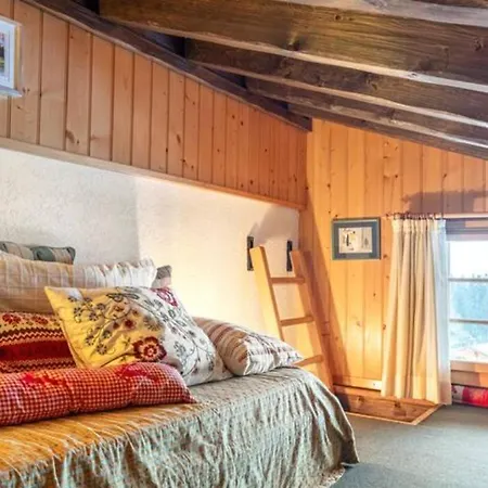 In/out 3 Bedrooms, Fireplace & Balcony W. View Ollon