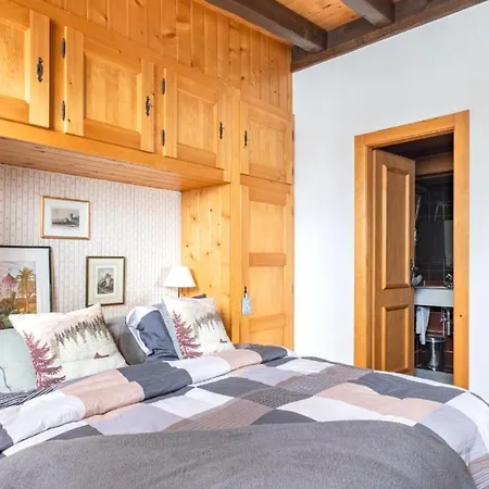 Apartment In/out 3 Bedrooms, Fireplace & Balcony W. View *
